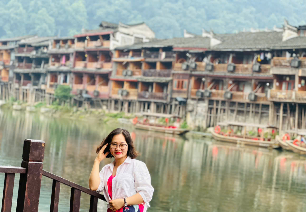 Cô Nguyễn Thị Kim Lanh-Sử